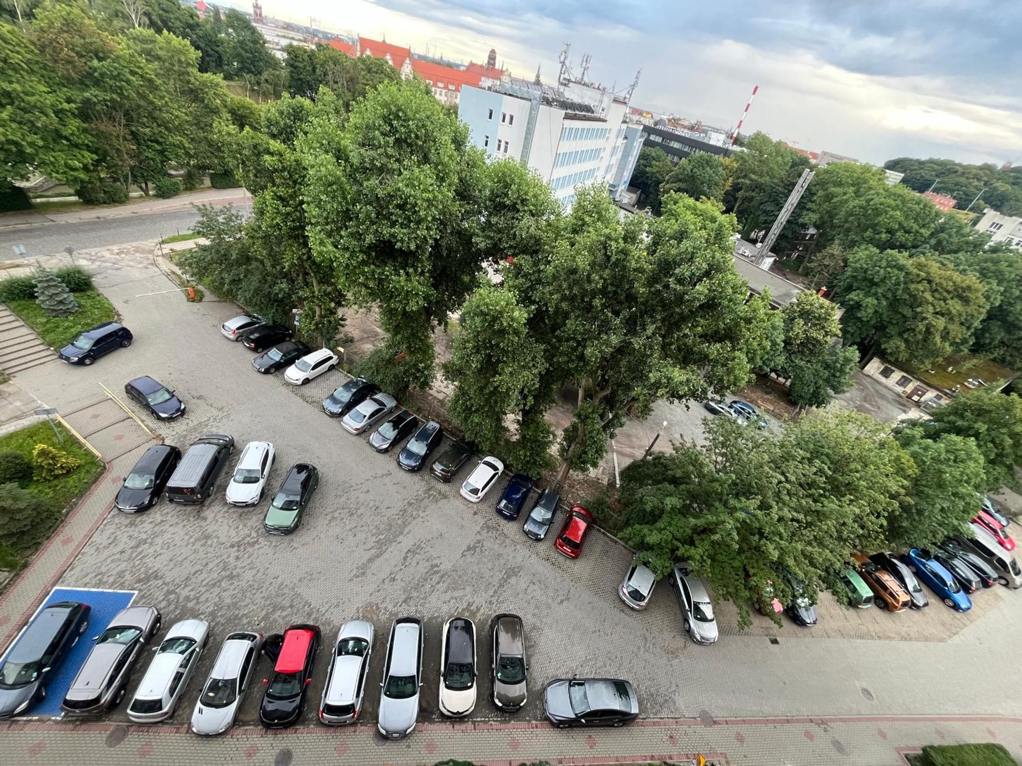 Kawalerka Blisko Srodmiescia Apartment Gdansk Luaran gambar